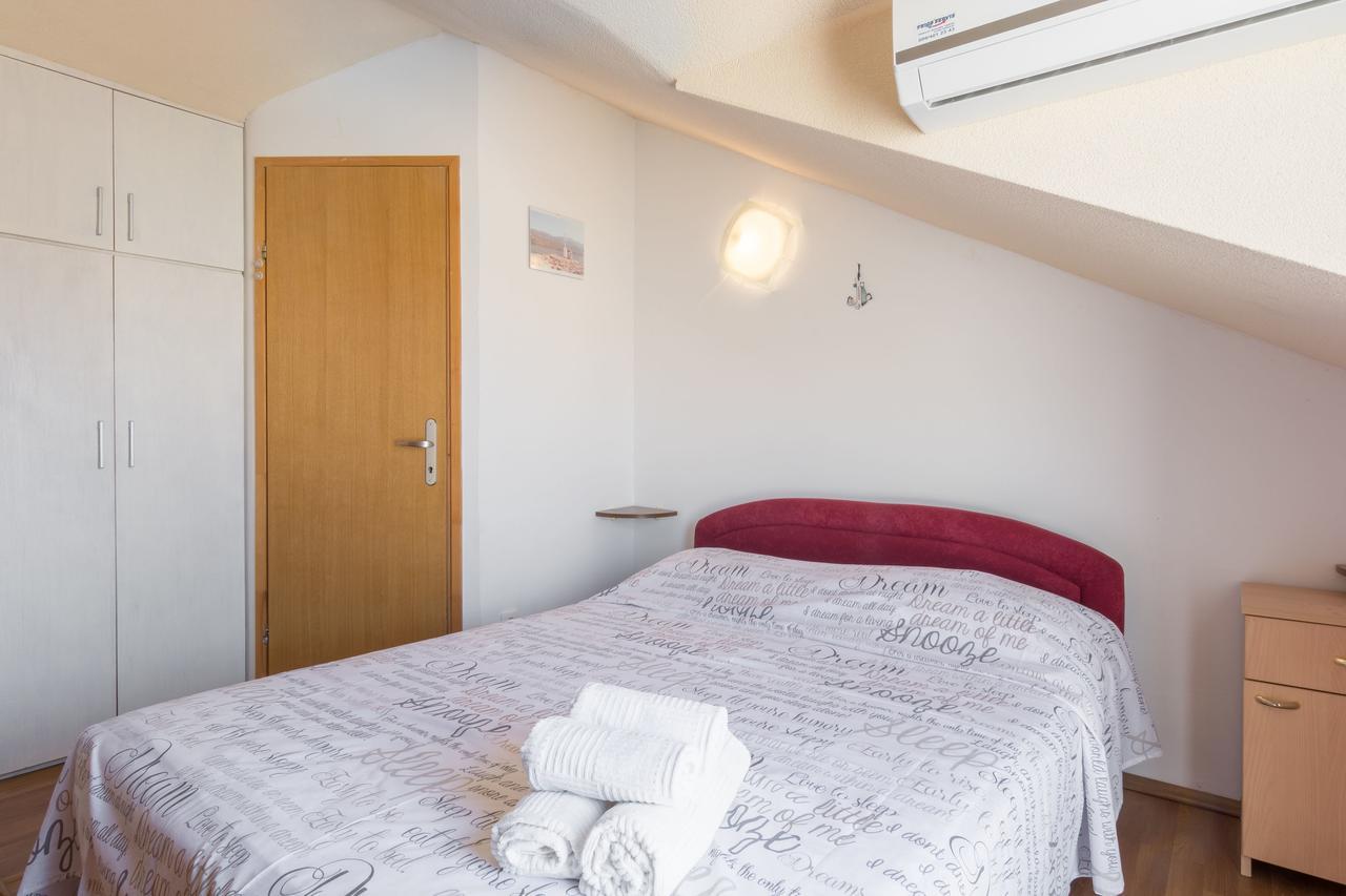 Apartments Miocic Razanac Exterior photo