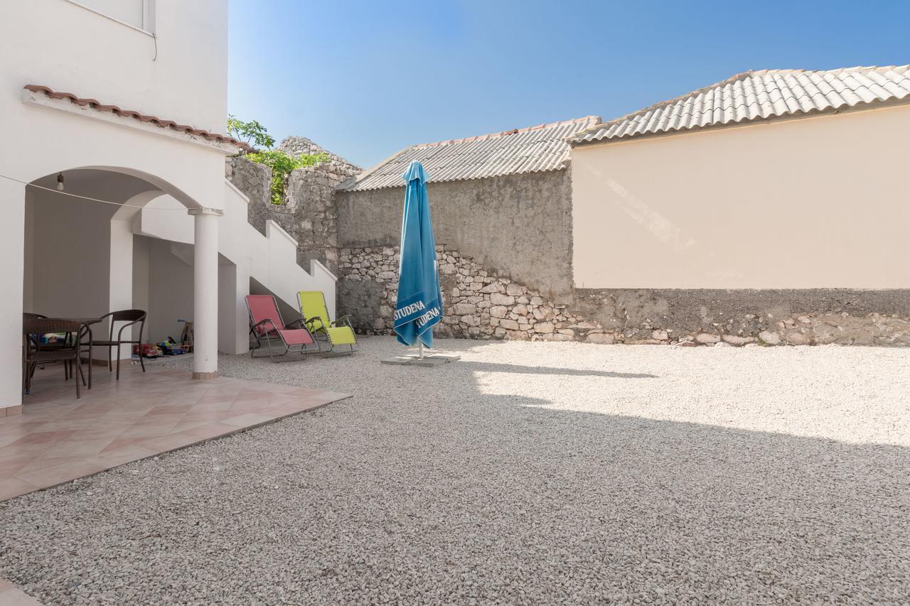 Apartments Miocic Razanac Exterior photo