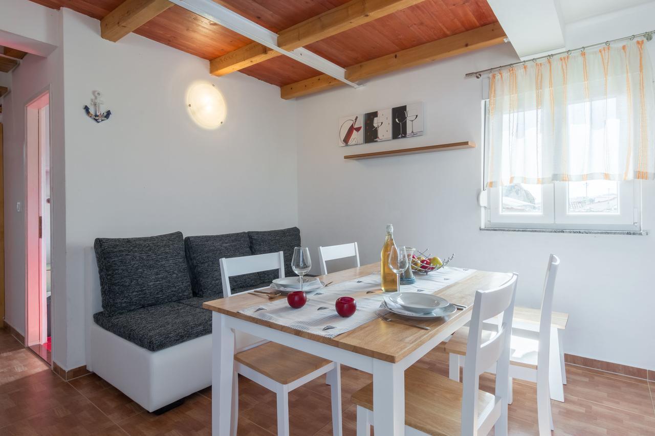 Apartments Miocic Razanac Exterior photo